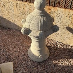 Concrete Japanese Garden Lantern – Outdoor Decor