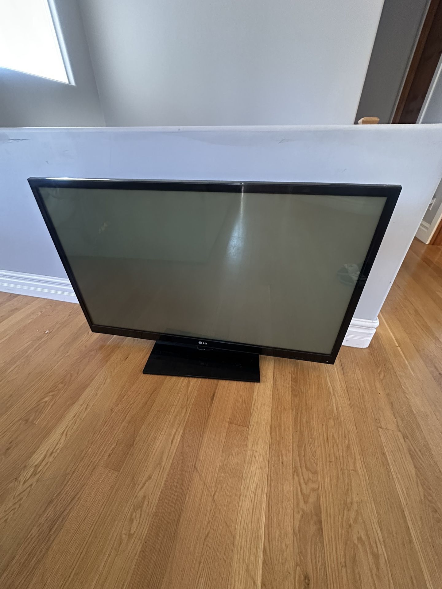 LG Plasma TV 46”