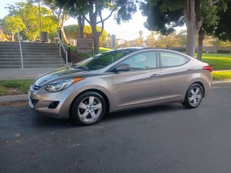 2013 HYUNDAI ELANTRA