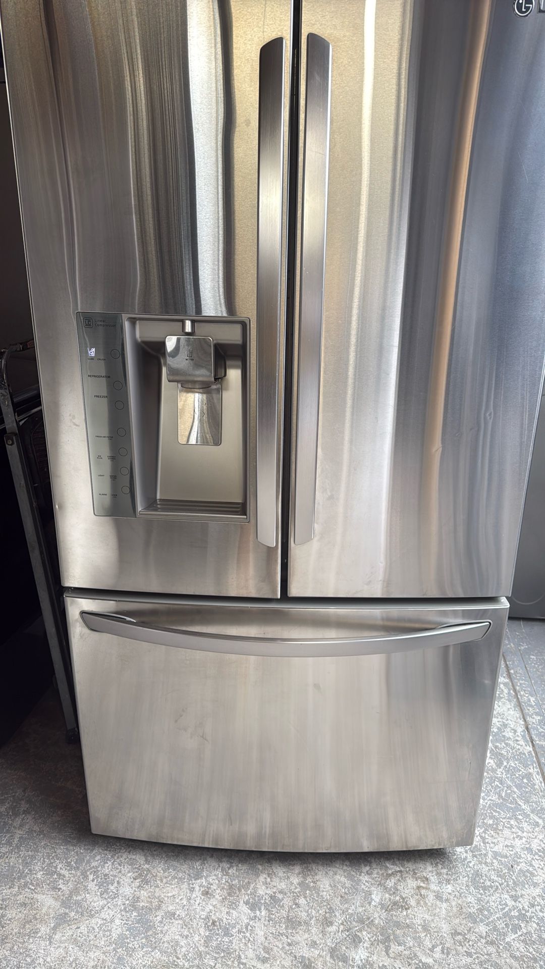 Refrigerator LG