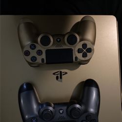 Gold PS4 1TB