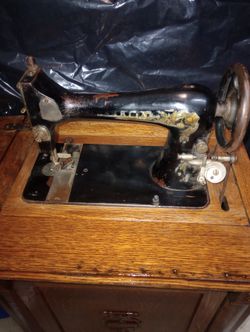 Franklin Antique Treadle Sewing Machine