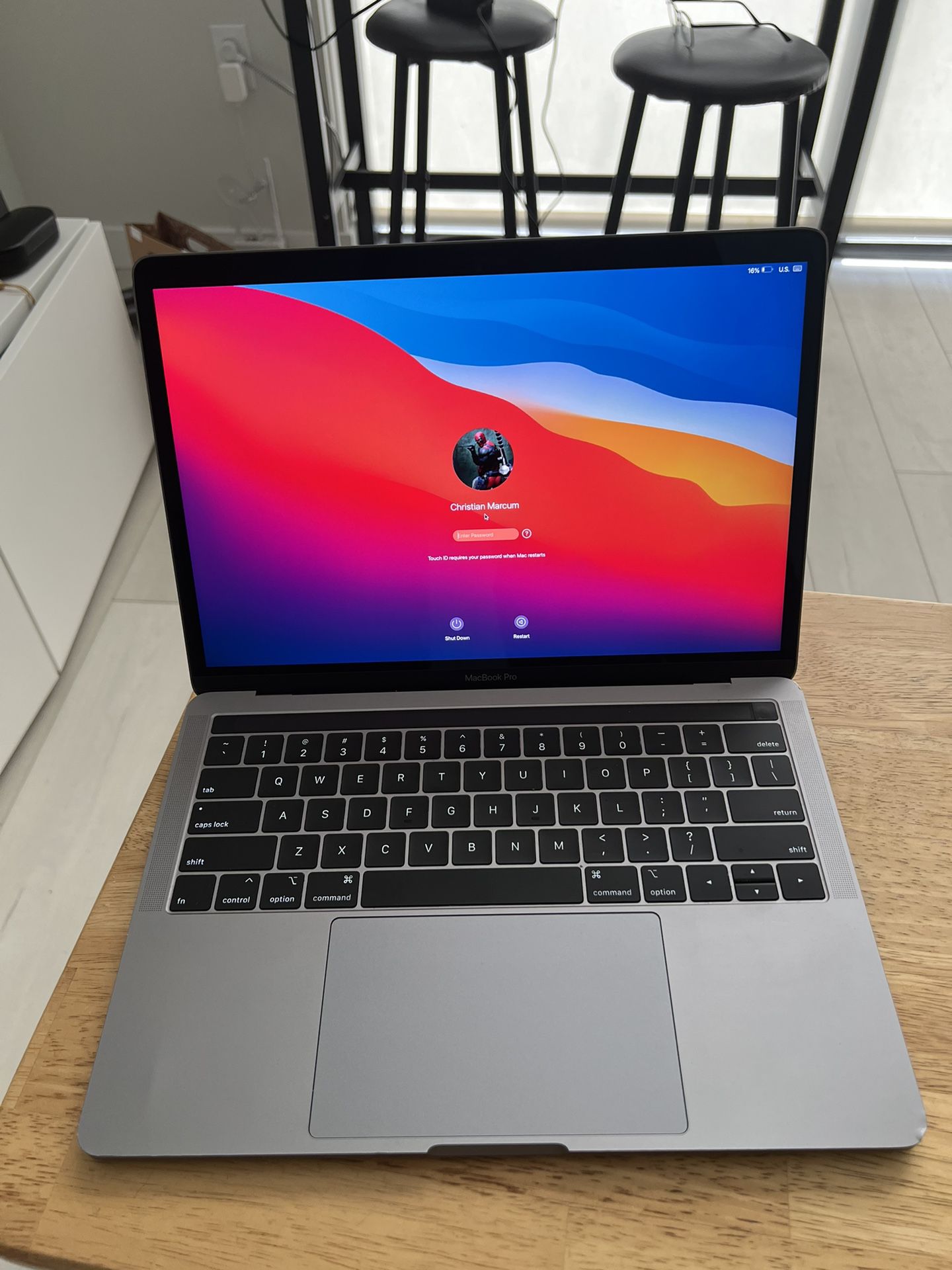 MacBook Pro 13 Inches with touch pad