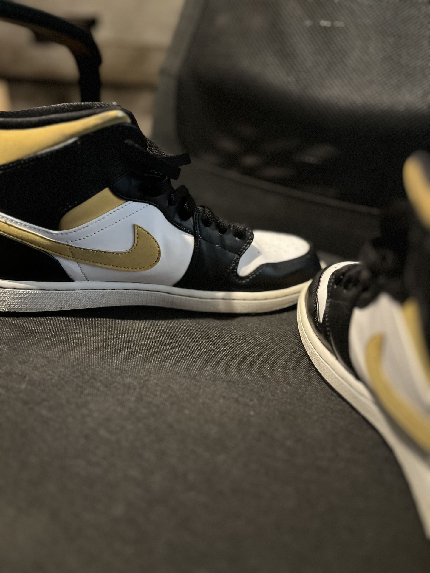 Jordan pollen black and yellow