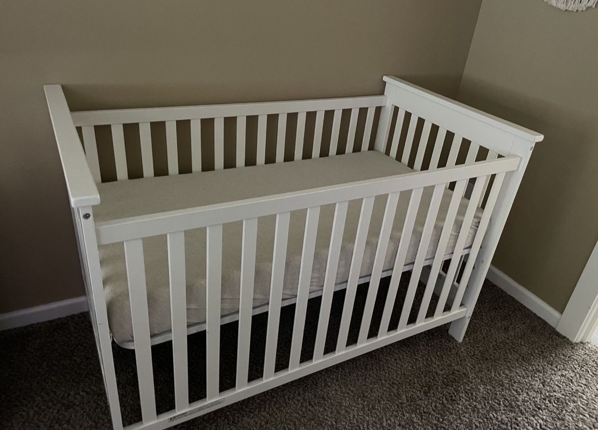 Crib And Mattress 