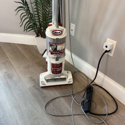 Shark Rotator Professional Lift Away Vacuum Cleaner