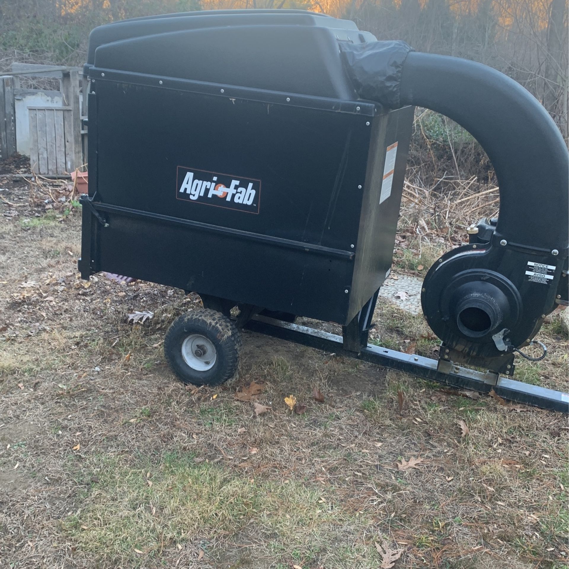 Agri Fab Leaf Vacuum 900