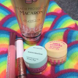 Bath & Body Works Macaron Lotion To Exfoliating Lip Scrubs And Two Lip Glosses One Glitter