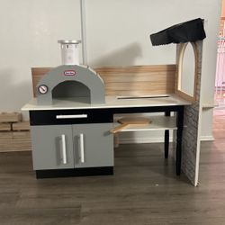 Toys Pizza Oven Player