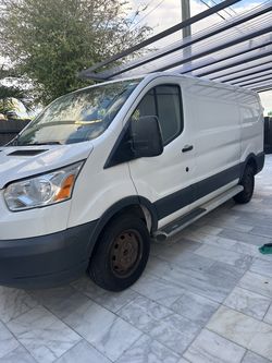 2018 Ford Econoline