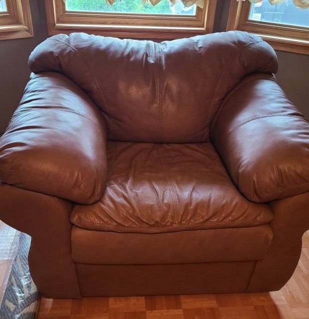 Brown Leather Jennifer Convertible 3 Pc Living Room Set