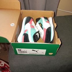 Pumas Infant Size 4c
