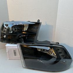 09 2018 Dodge Ram Headlights