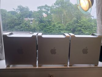 LOT OF 3 APPLE MAC TOWERS 