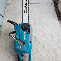 Makita 40 Volts Max XGT Brushless Electric  Battery Chainsaw  With 4.0 AH BATTERY 