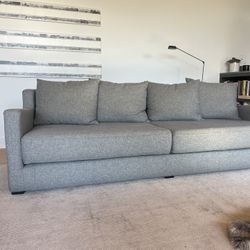 Grey GUS Modern sofa For Sale  In Great Condition 