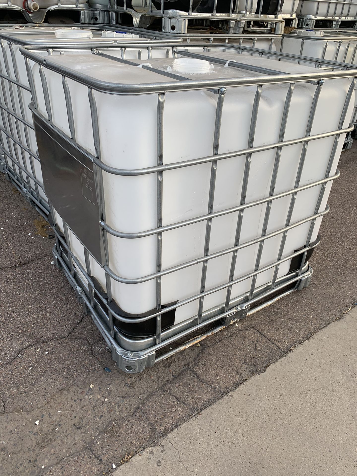 256 gallon totes