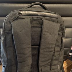 Able Carry Daily Backpack 20L Black