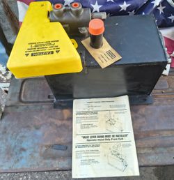 Williams Machine & Tool Co. Model 40 Pump Bed Hoist with Reservoir