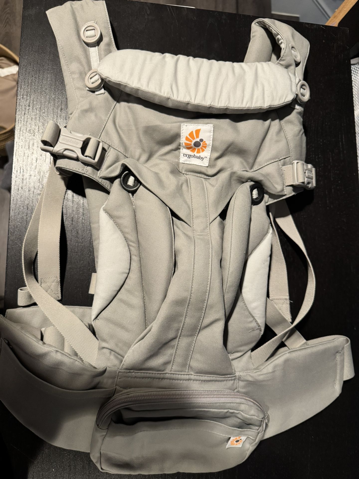 Ergobaby Omni Classic Baby Carrier