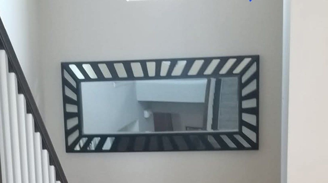 Designer Rustic Mirror – Statement Piece for Your Space!