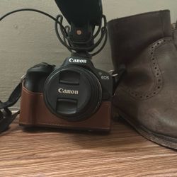 Canon R50 With Rhode Pro Mic