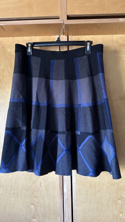 Olivia & Grace Women’s Plaid Skirt – Size L – Thick Soft Fabric