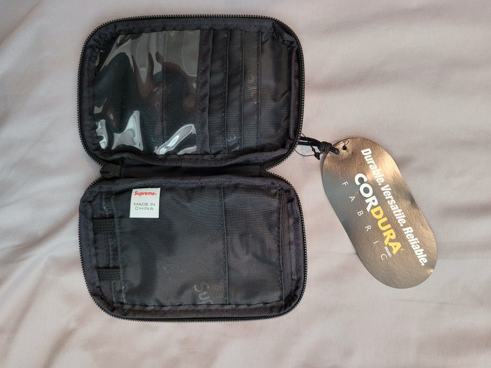 Supreme The North Face Leather Roo 2 Bag for Sale in Los Angeles, CA -  OfferUp