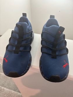 Boys shoes