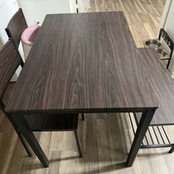 Dine In Table & Chairs