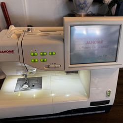Janome Memory Craft 11000