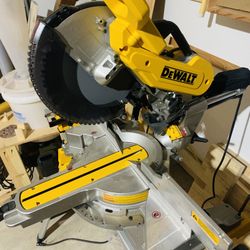 Dewalt 12” Sliding Miter Saw Double Bevel