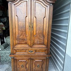 Armoire, Antique