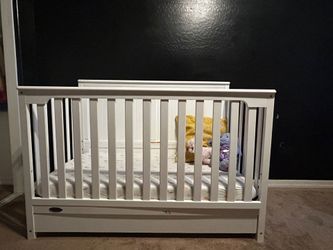Crib/Toddler Bed w/Mattress