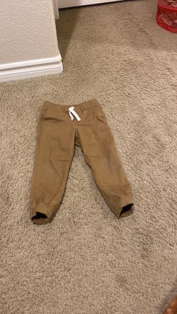 Boys Toddler Pants Size 3T (light brown)