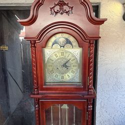 Grandfather Clock Cherry Finish 72" Floor Standing