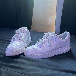 AF1 (SIZE 9)