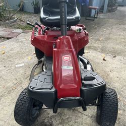 Craftsman Rideable Lawnmower 
