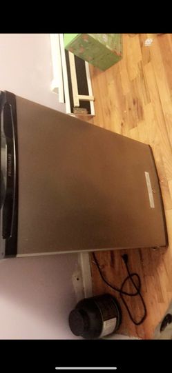 Frigidaire 22" 4.5 Cu. Ft. Compact Refrigerator - Silver Mist