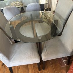 Round dining table 4 chairs