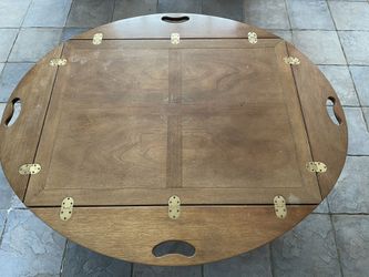 Center Table Butler Style