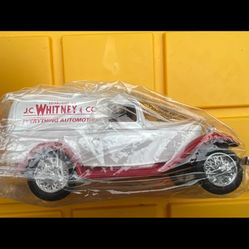 Ertl  J C Whitney & Co  1932 Panel Delivery Bank   1:25    New In Box