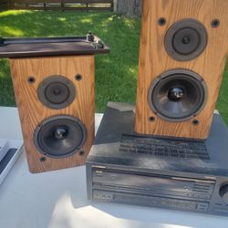 Receiver & Bookshelf Speakers