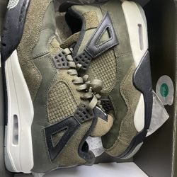 Air Jordan 4 Retro Olive 9.5