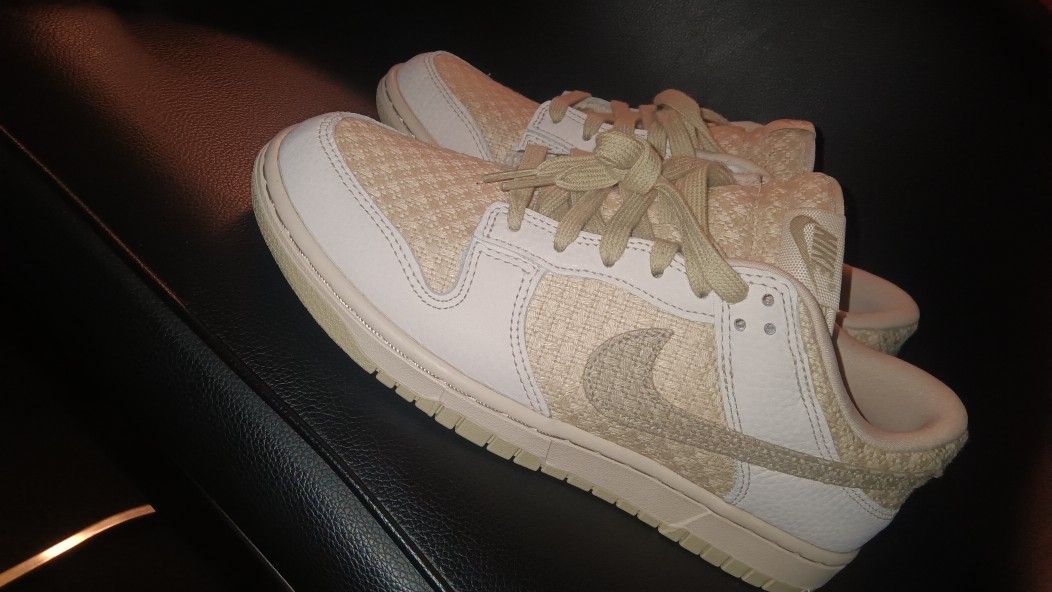 Nike Cream Color Women's 9.5