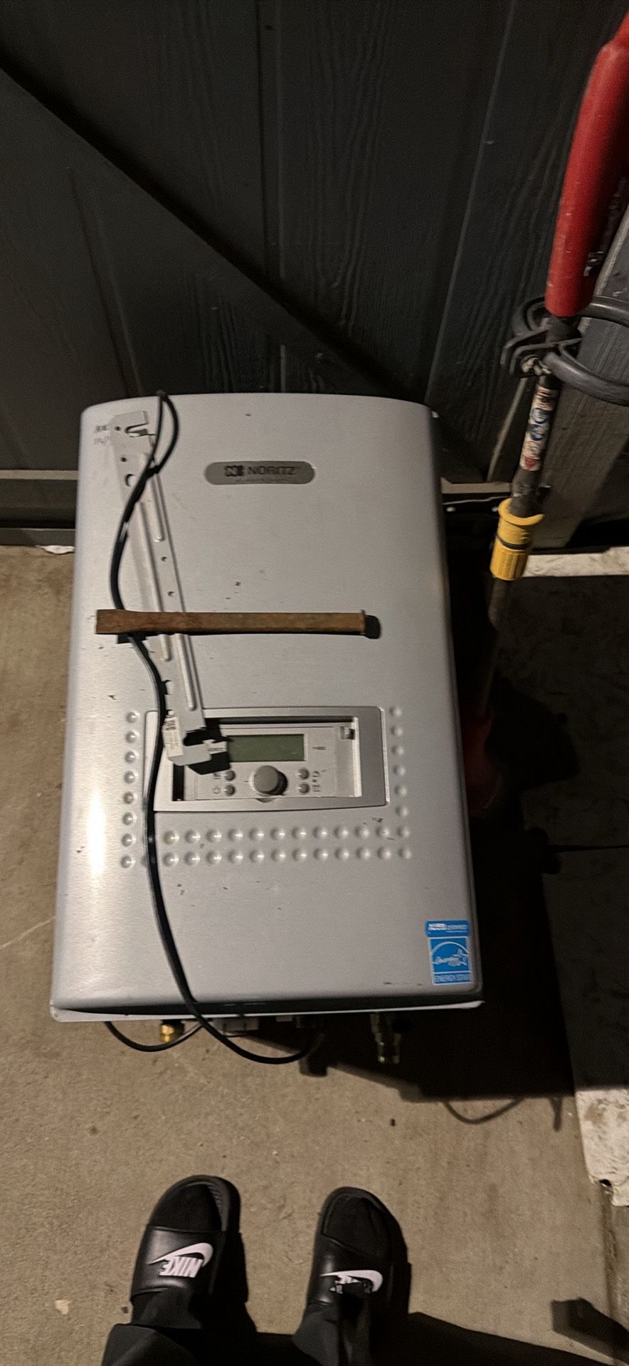 Nortiz Tankless Water With Built In Return Line