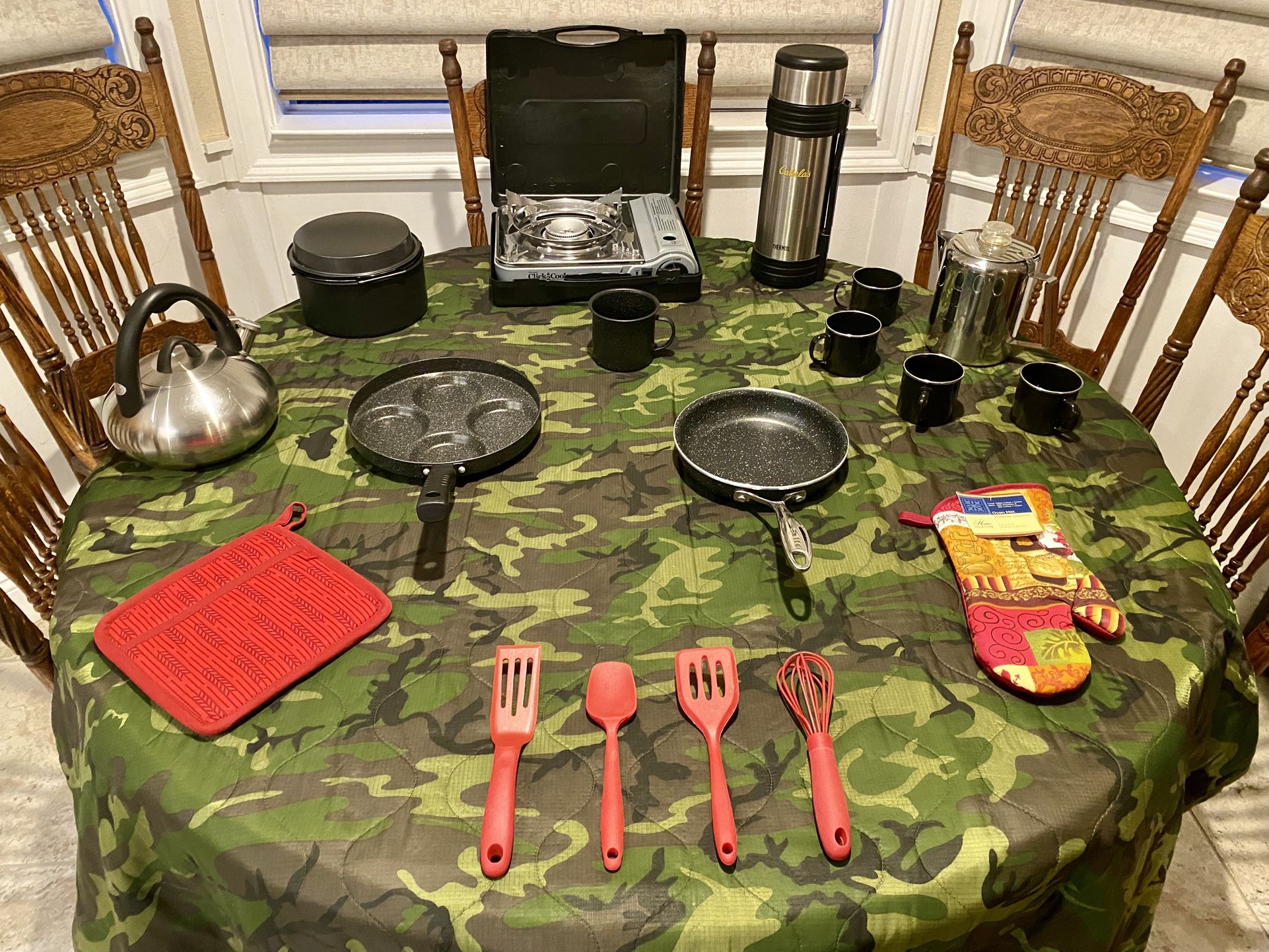 A Grouping Of Camping Gear Mini Bundle 12
