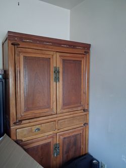 Free double stack wardrobe made in Singapore.