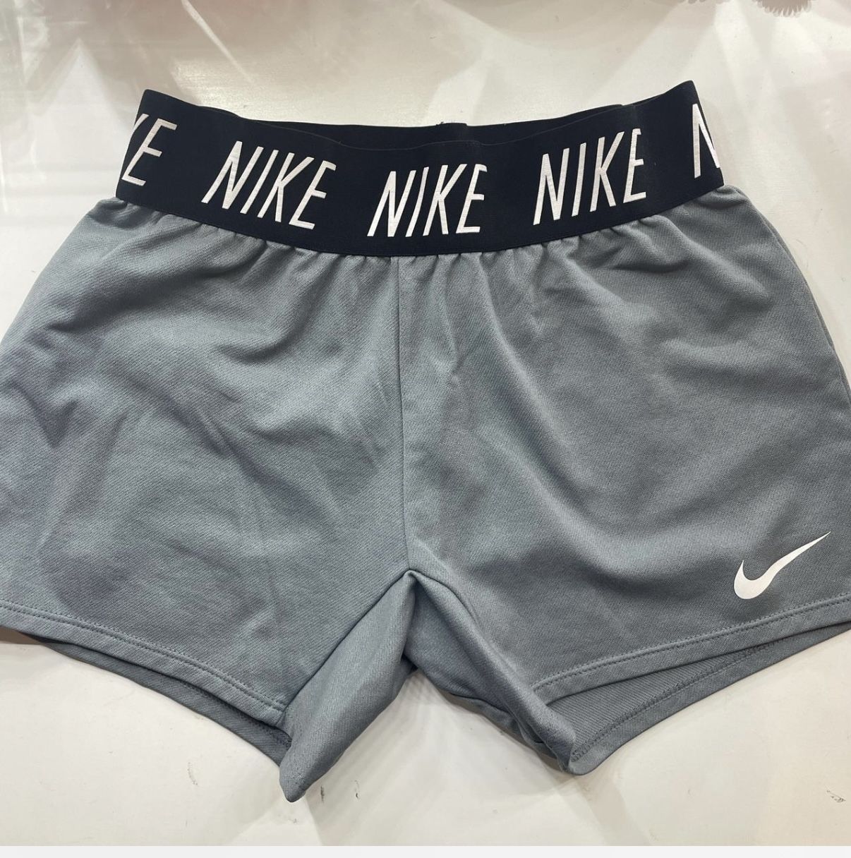 Nike pro shorts 3”