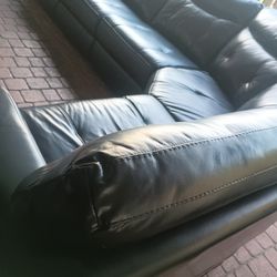 SECTIONAL GENUINE LEATHER BLACK COLOR... DELIVERY 🚚 